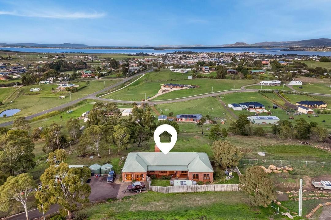 Photo of Others in Sorell