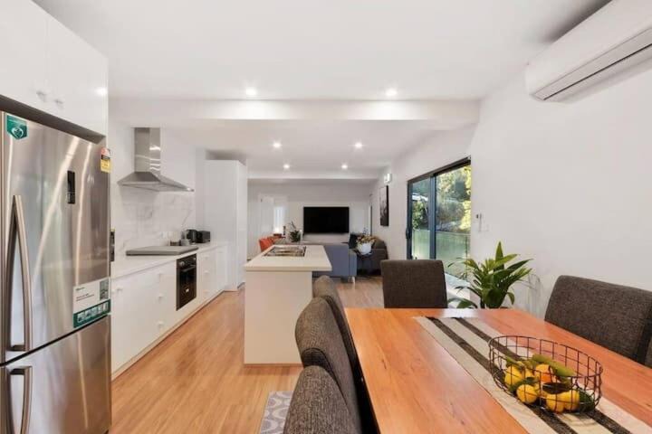 Photo of Others in Taroona