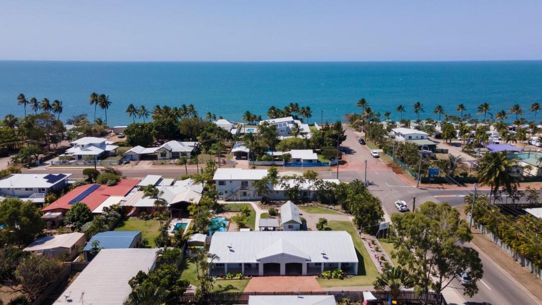 Photo of Others in Bowen