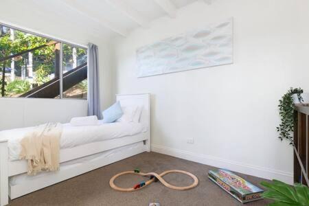 Photo of Bedroom in Scotland Island