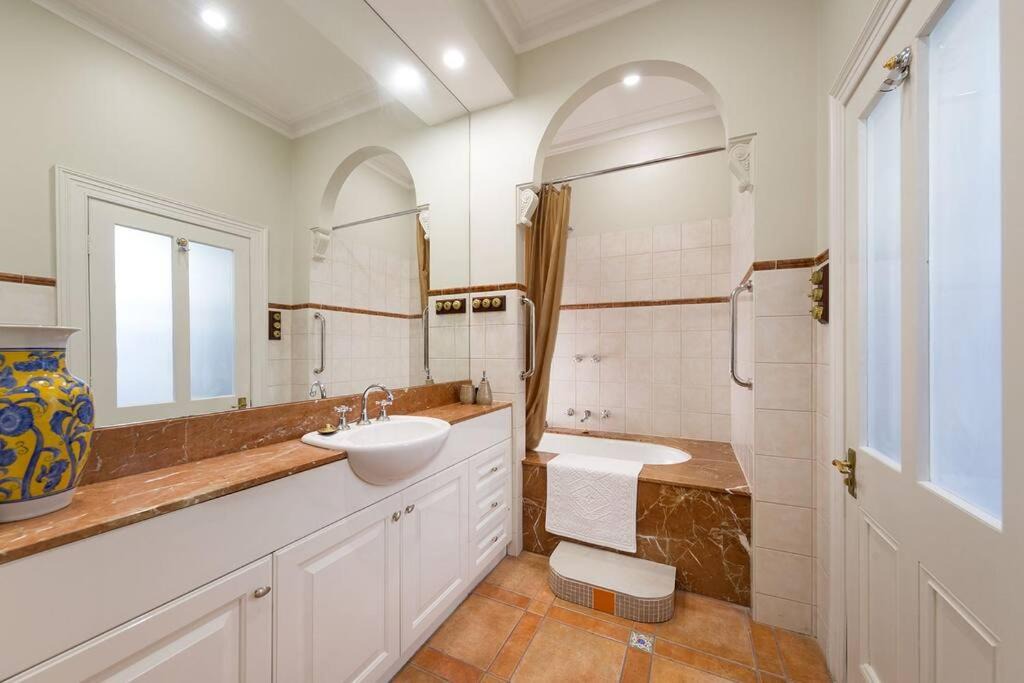 Photo of Others in Albury