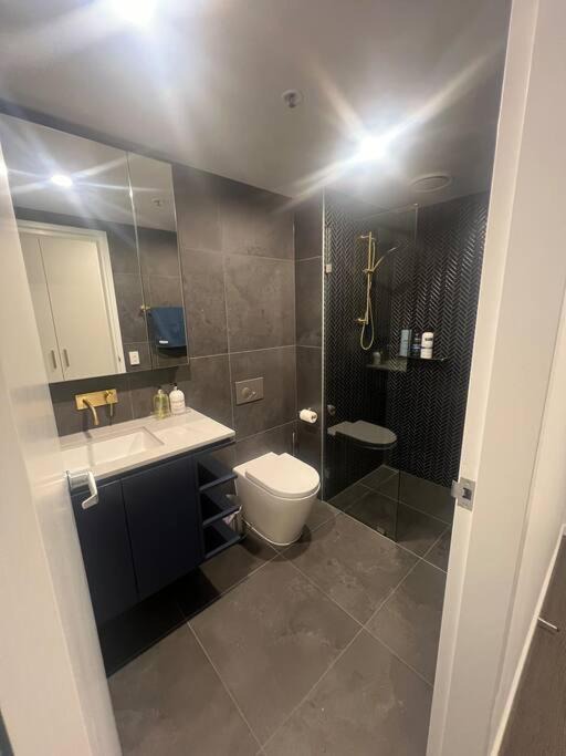 Photo of Bathroom in Reid
