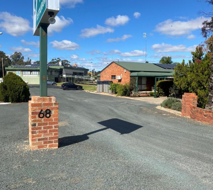 Photo of Others in Deniliquin