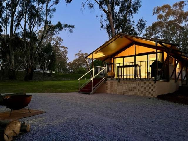 Photo of Others in Deniliquin