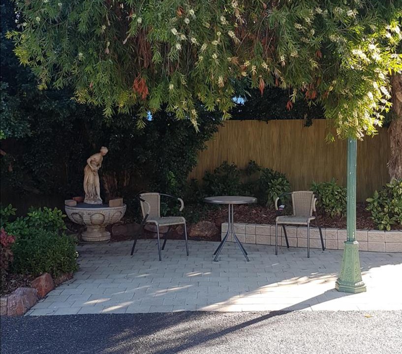 Photo of Others in Griffith