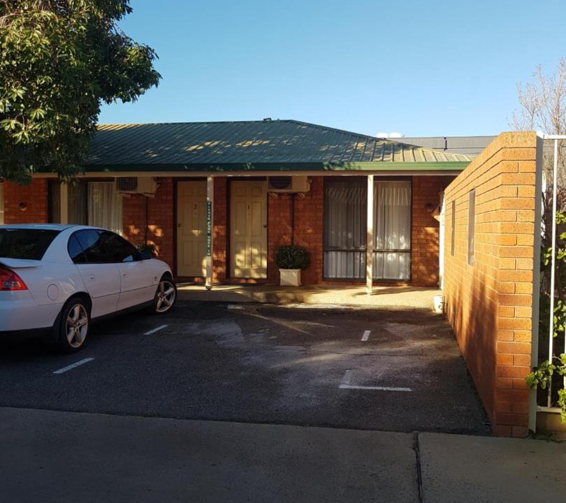 Photo of Others in Griffith