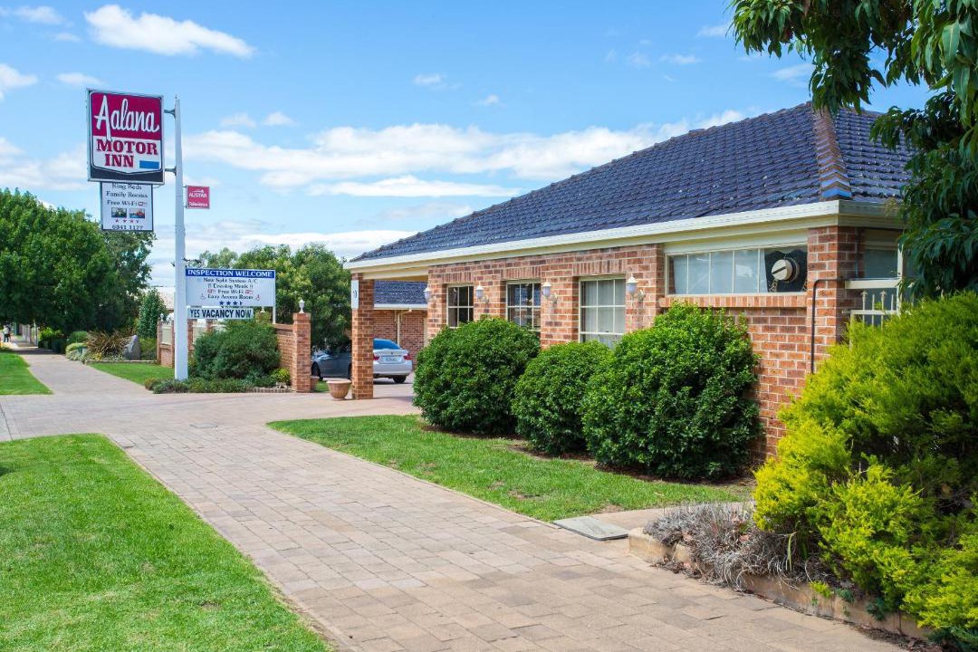 Photo of Others in Cowra