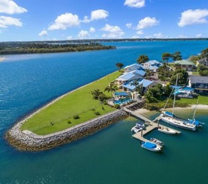 Peninsula Court 
