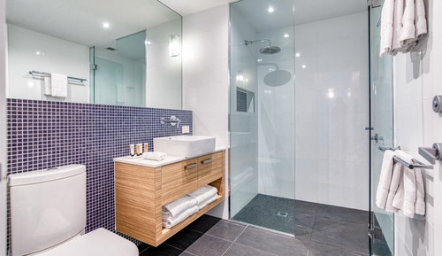 2 Bedroom Apartment - Bay & Park Views