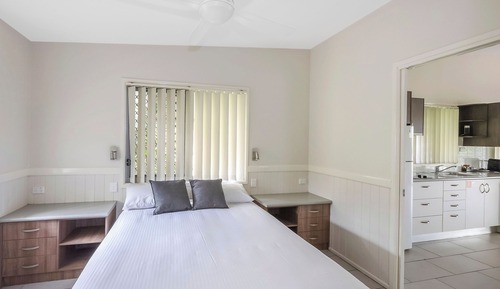 Premium Cabin - Sleeps 4 - Dog Friendly