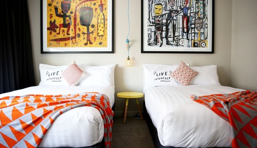 Twin Room (Larwill)