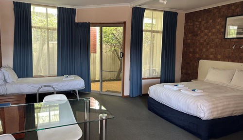 Queen Accessible Double Room