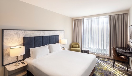Room, 1 King Bed, Balcony, Courtyard Area