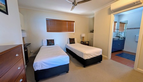 Premium Penthouse, 2 Bedrooms, Beach View