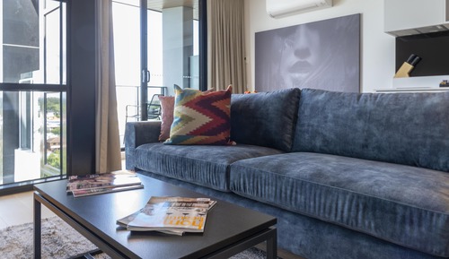 1 Bedroom Bay Park View Apartment