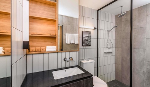 Superior Room, 1 King Bed, City View