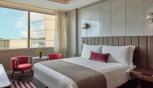 Water View King Room