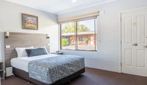 Queen Room Package 