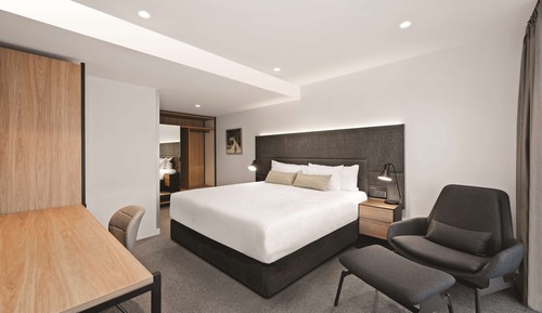 Urban Room King