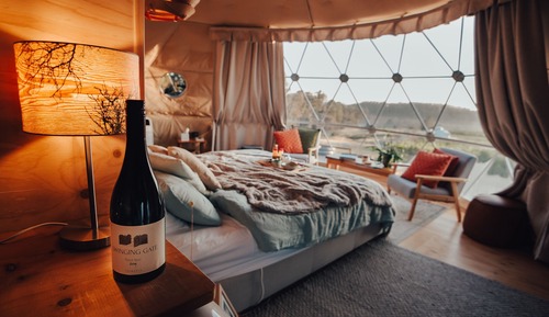 Panoramic Tent with Outdoor Tub (Sauvignon Glampers Dome)