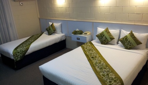 Twin Suite
