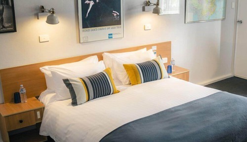 Signature Deluxe King Terrace Room