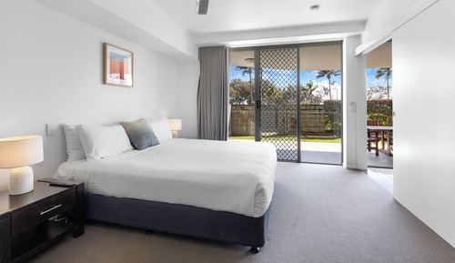 3 Bedroom Courtyard Ocean View Apartment