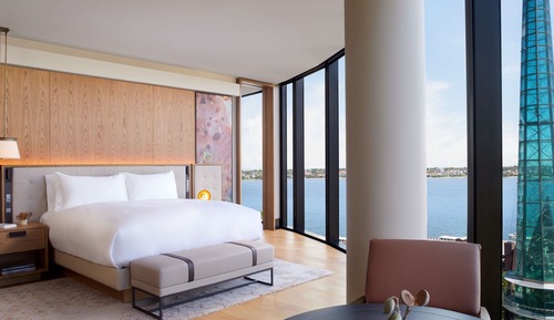 Club Studio, 1 King Bed, Park View
