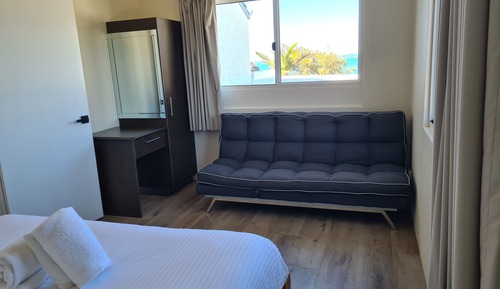 1 Bedroom Suite