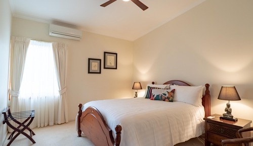 Deluxe Room, 1 Queen Bed