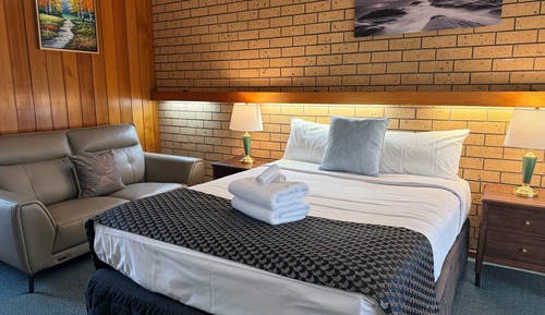 Twin Room with Lakeview