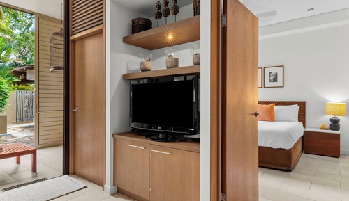 2 Bedroom Resort Apartment with Courtyard