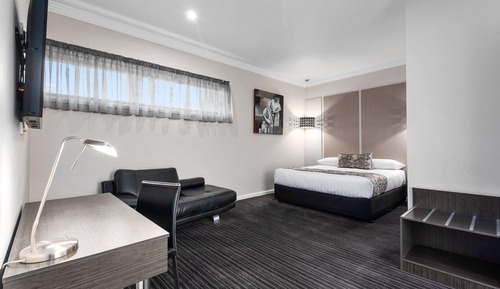 One Bedroom Apartment
