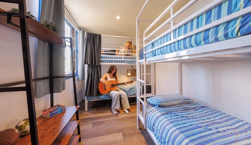 4 Bed Private Room with Shared Bathroom