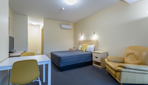 Standard Queen Room