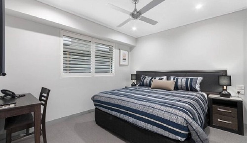 One Bedroom Apartment