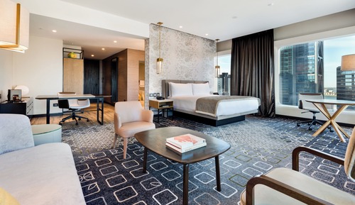 Junior Suite, 1 King Bed, Club Lounge Access, City View (Cityscape View)