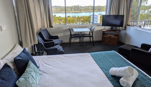 Riverview King Room	