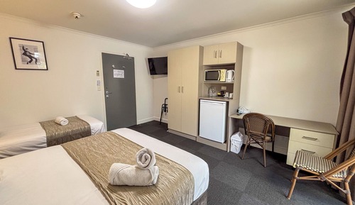 Deluxe Triple Room