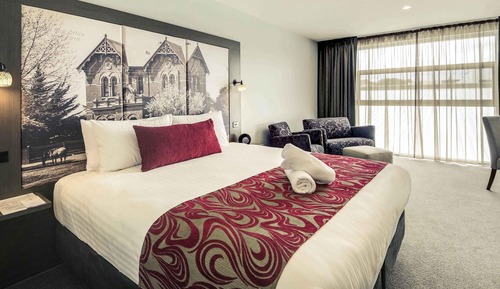 Superior Room, 1 King Bed