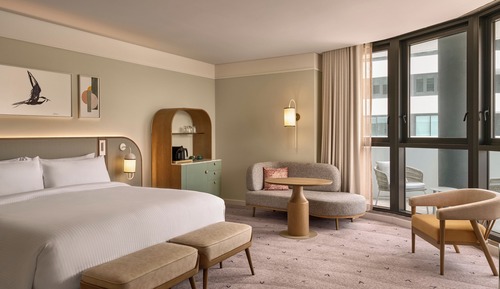 Suite, 1 King Bed, Balcony, City View