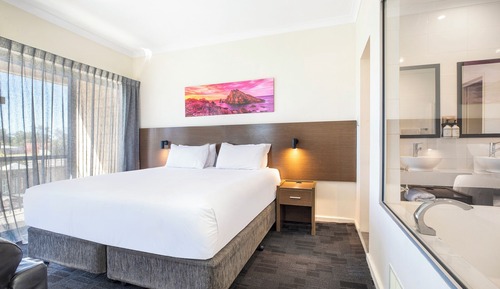Suite, 1 King Bed, Jetted Tub (Spa Suite)