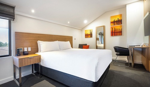 Executive Room, 1 Queen Bed (Executive Queen)
