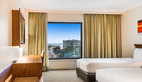 Deluxe Double Double, Airport View (7 Nights Parking Included Package)