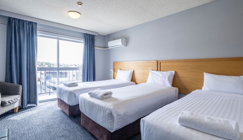 Family Suite, Multiple Beds, Non Smoking, Balcony