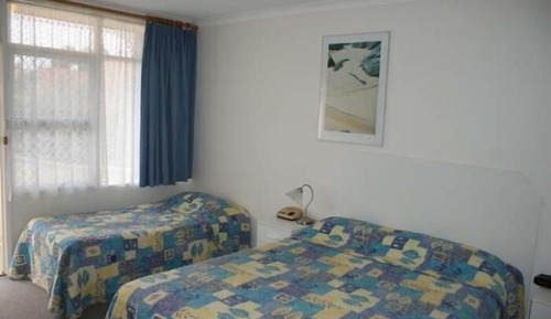 Basic Room, Multiple Beds, Non Smoking (Standard / Budget Room)
