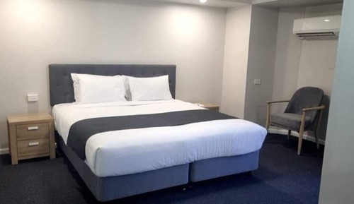 One Bedroom Apartment King Executive + Queen Sofa - CP6