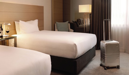 Twin Guestroom