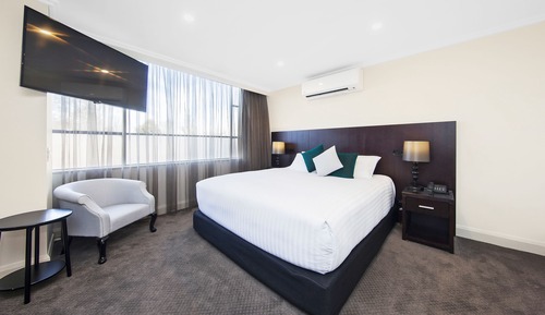 Accessible King Room