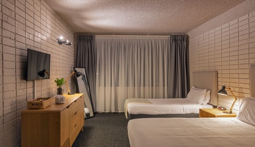 Basic Double Room, 1 Queen Bed